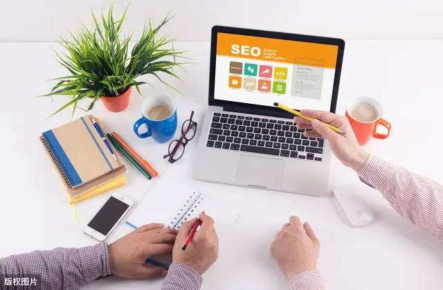 “审判”尹锡悦：弹劾案背后的权力游戏与社会撕裂｜907编辑部